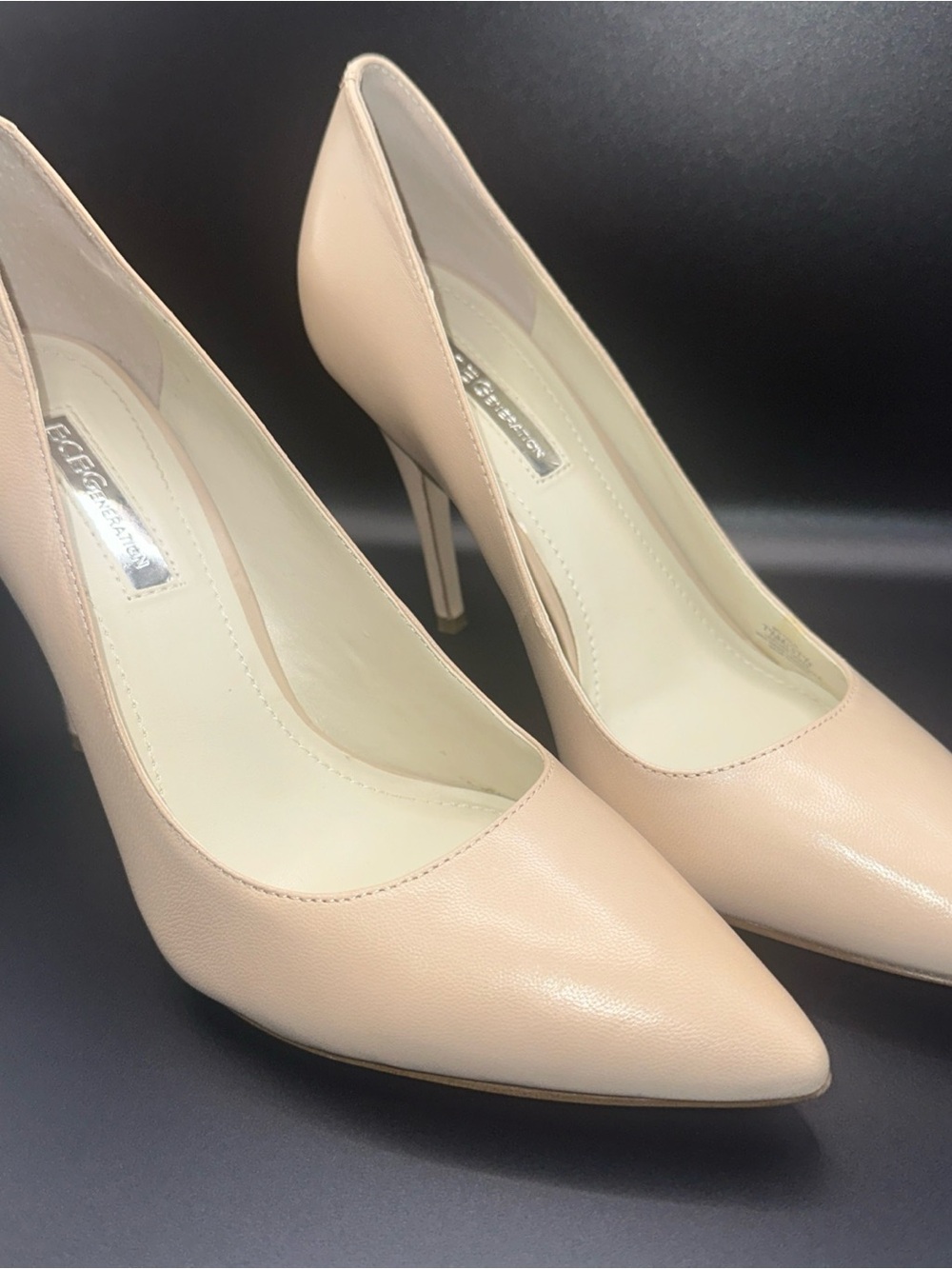 BCBG Pointed-Toe Beige Stiletto Pumps Size 7.5